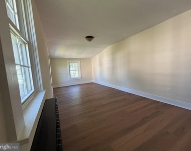 888 Walnut Street - Photo Thumbnail 22
