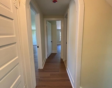 888 Walnut Street - Photo Thumbnail 19