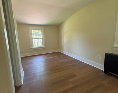 888 Walnut Street - Photo Thumbnail 25