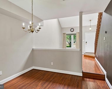 3 Oak Leaf Lane - Photo Thumbnail 8