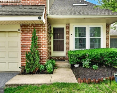 3 Oak Leaf Lane - Photo Thumbnail 2