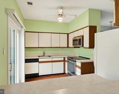 3 Oak Leaf Lane - Photo Thumbnail 19