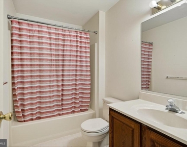 3 Oak Leaf Lane - Photo Thumbnail 23