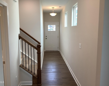 35 Village Edge Drive - Photo Thumbnail 4