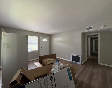 1704 Sundial Place - Photo Thumbnail 10