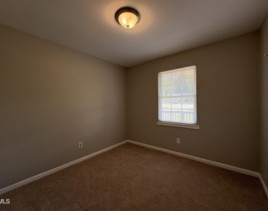 1704 Sundial Place - Photo Thumbnail 19