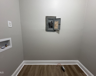 1704 Sundial Place - Photo Thumbnail 20