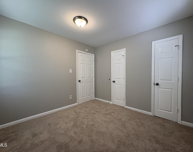 1704 Sundial Place - Photo Thumbnail 15