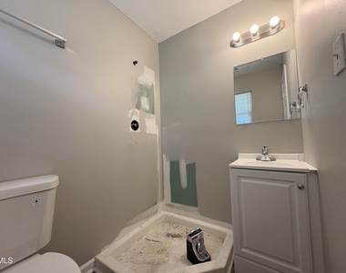 1704 Sundial Place - Photo Thumbnail 16
