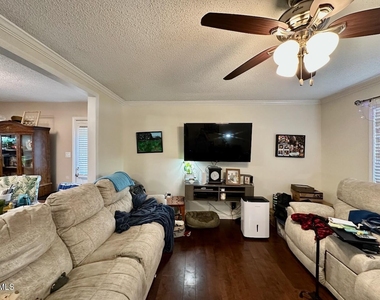 2201 Wise Place - Photo Thumbnail 2