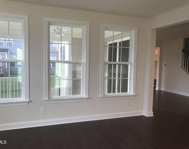 2413 Fillmore Hall Lane - Photo Thumbnail 6