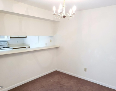 143 Brookberry Circle - Photo Thumbnail 6