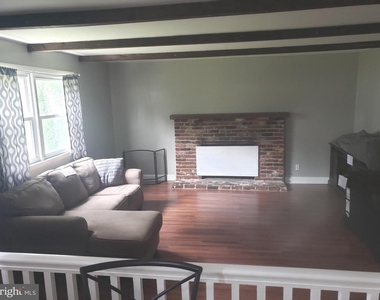 306 Cornell Road - Photo Thumbnail 12