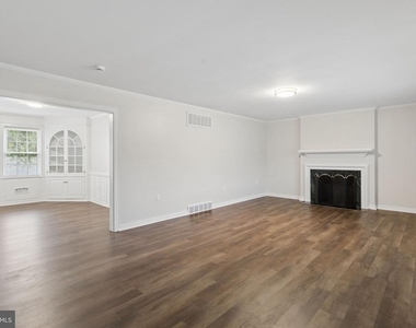 127 Bell Avenue - Photo Thumbnail 2