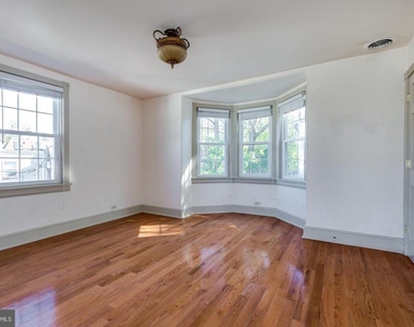 21 Ellis Street - Photo Thumbnail 2