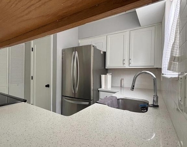 12 Heatherwood Drive - Photo Thumbnail 8