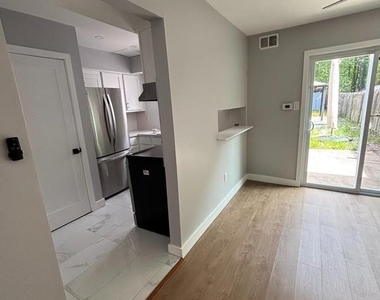 12 Heatherwood Drive - Photo Thumbnail 4