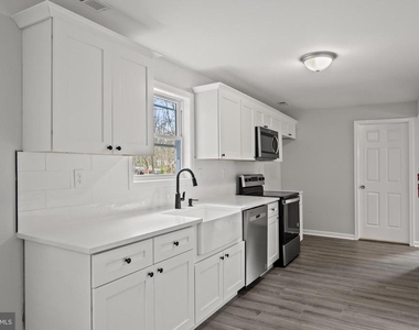 467 W Atlantic Avenue - Photo Thumbnail 11