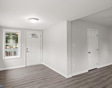 467 W Atlantic Avenue - Photo Thumbnail 4