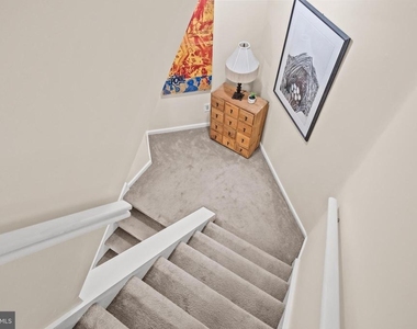 1410 Chanticleer - Photo Thumbnail 16