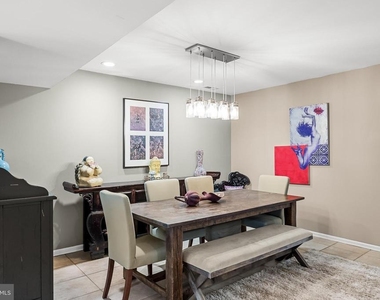 1410 Chanticleer - Photo Thumbnail 4