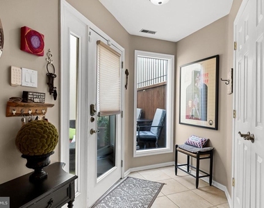 1410 Chanticleer - Photo Thumbnail 1