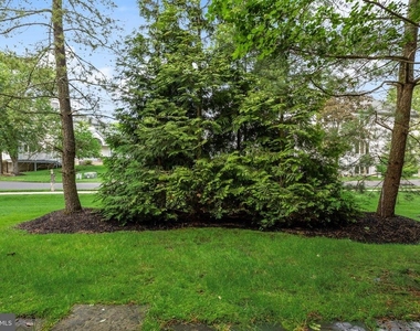1410 Chanticleer - Photo Thumbnail 32