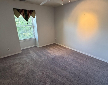 9 Cranberry Court - Photo Thumbnail 8