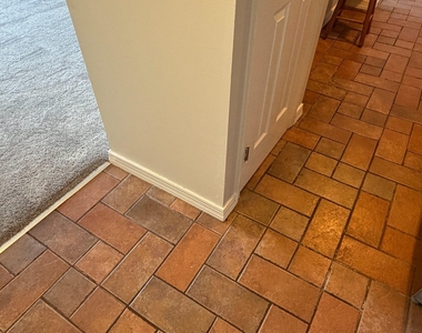 9 Cranberry Court - Photo Thumbnail 3