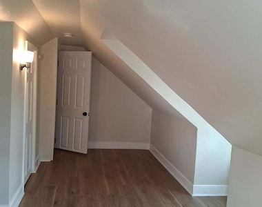 115 E 2nd Street - Photo Thumbnail 24