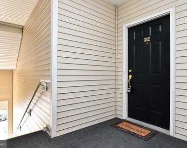 342 Nicholas - Photo Thumbnail 3