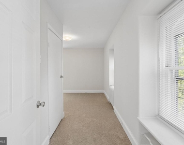 407 Cinnaminson Avenue - Photo Thumbnail 8