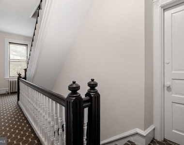 407 Cinnaminson Avenue - Photo Thumbnail 3