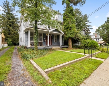 407 Cinnaminson Avenue - Photo Thumbnail 1