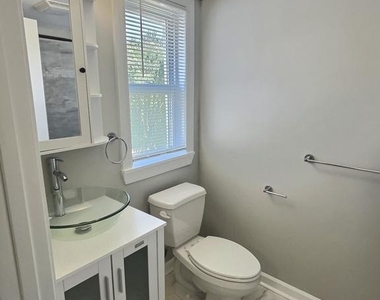 322 N Cannon Avenue - Photo Thumbnail 13