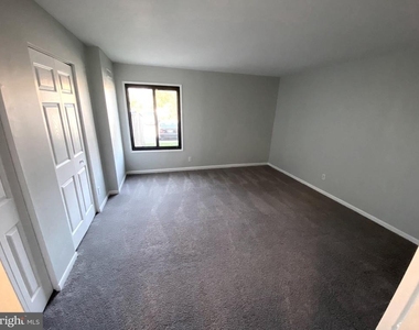 10123 Prince Place - Photo Thumbnail 15