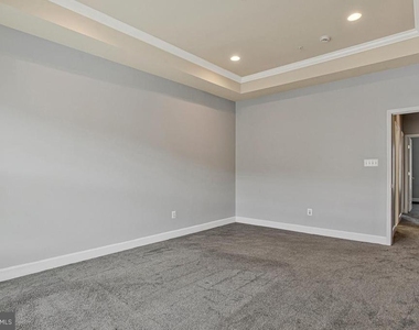 505 Jurgensen Pl - Photo Thumbnail 20