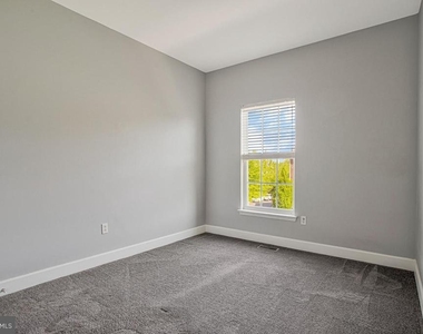 505 Jurgensen Pl - Photo Thumbnail 23