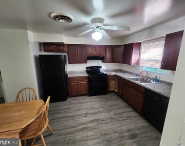 308 4th Street - Photo Thumbnail 1