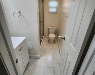 308 4th Street - Photo Thumbnail 7