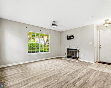 10531 Beacon Ridge Drive - Photo Thumbnail 7