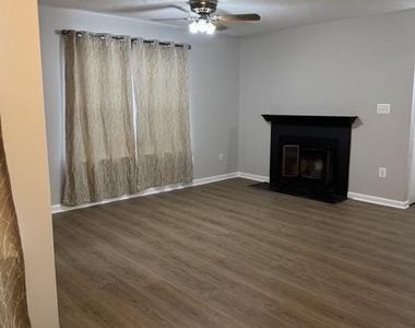 14013 Vista Drive - Photo Thumbnail 2