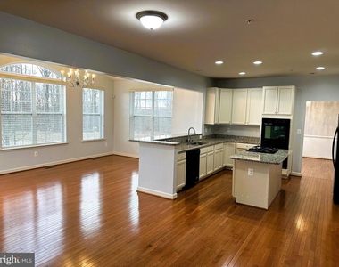 7045 Sand Cherry Way - Photo Thumbnail 3