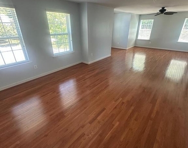 7045 Sand Cherry Way - Photo Thumbnail 25