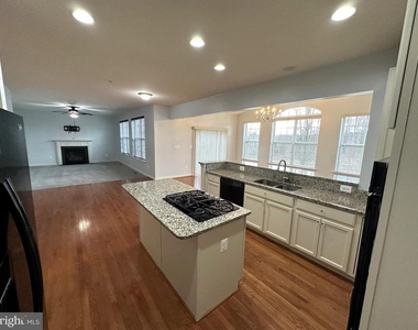 7045 Sand Cherry Way - Photo Thumbnail 7