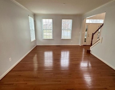 7045 Sand Cherry Way - Photo Thumbnail 27