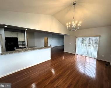 7045 Sand Cherry Way - Photo Thumbnail 4