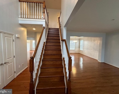 7045 Sand Cherry Way - Photo Thumbnail 14