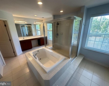7045 Sand Cherry Way - Photo Thumbnail 39