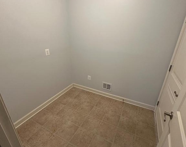 7045 Sand Cherry Way - Photo Thumbnail 34